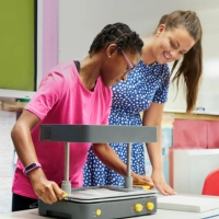 Formbox - De l'école primaire aux ateliers universitaires, la FormBox est simple d'utilisation et constitue un outil pédagogique précieux pour un éventail de matières